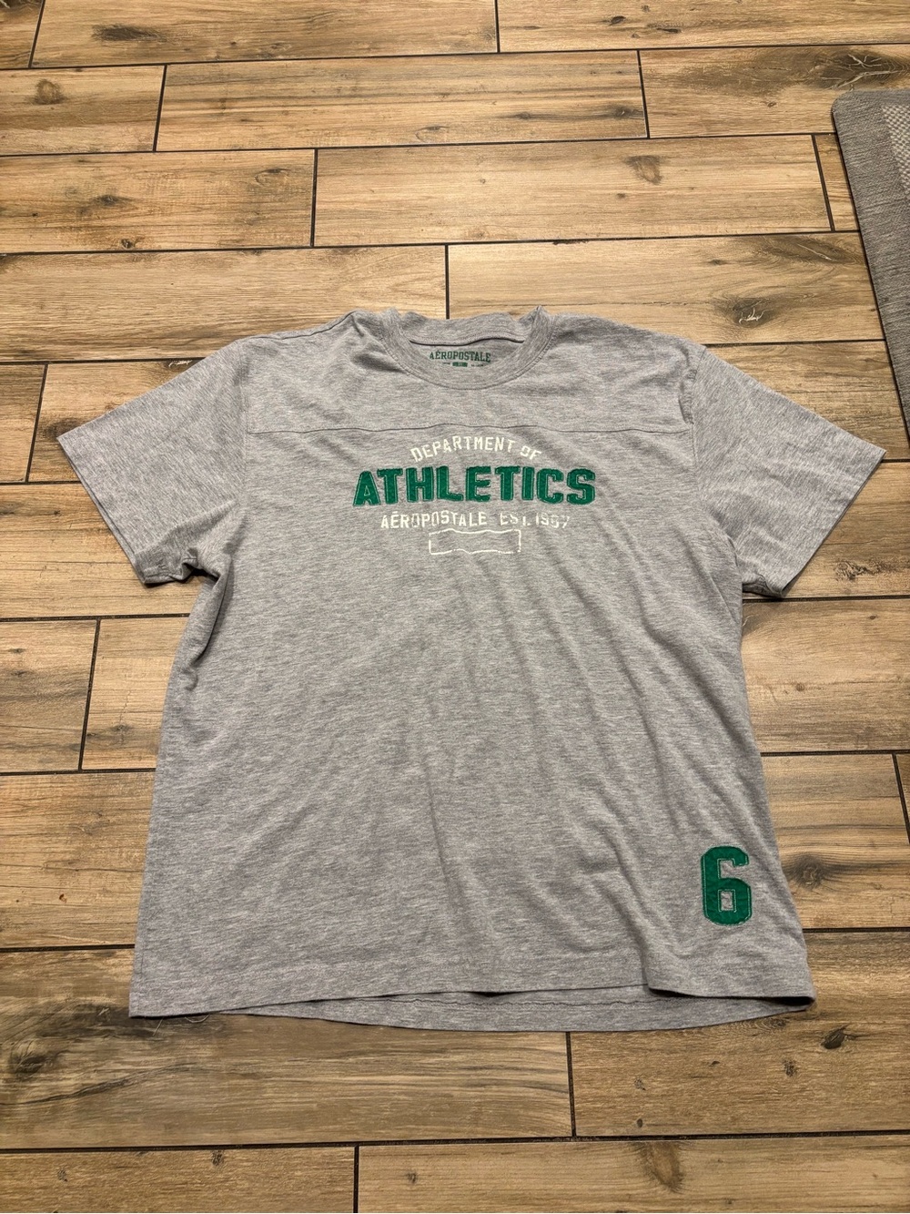 Aeropostale Mens XL Grey Department of Athletics Graphic Short Sleeve T Shirt